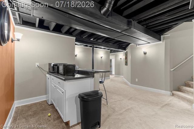 27363 Oxford Drive, Southfield, MI 48033