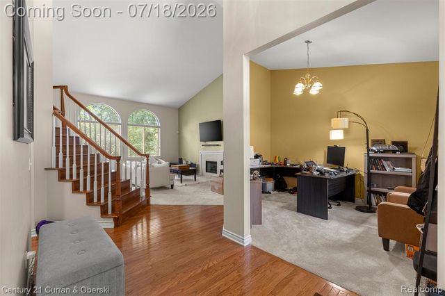 27363 Oxford Drive, Southfield, MI 48033