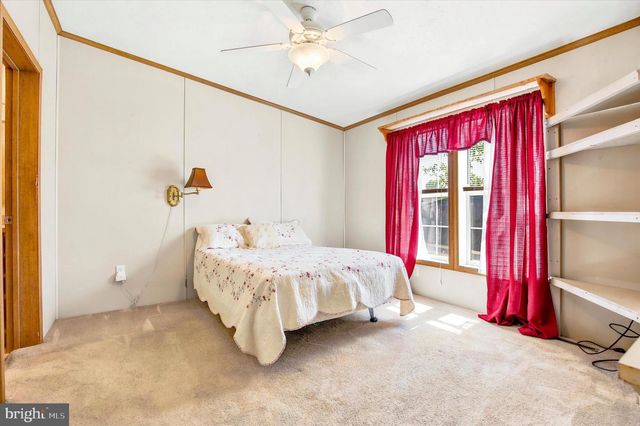 271 DOGWOOD DR, Quakertown, PA 18951