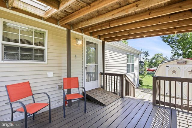 271 DOGWOOD DR, Quakertown, PA 18951
