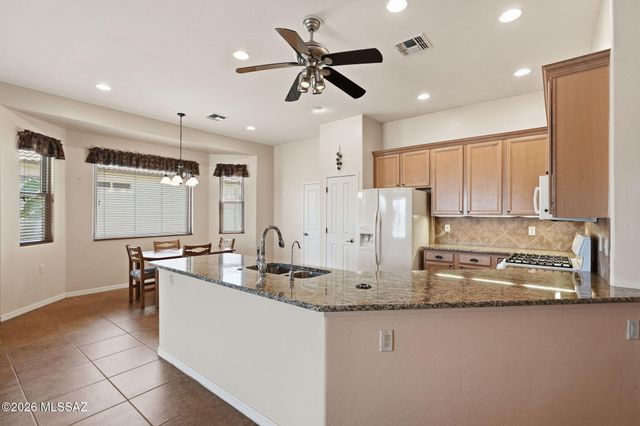 2189 S Via Massari, Green Valley, AZ 85614