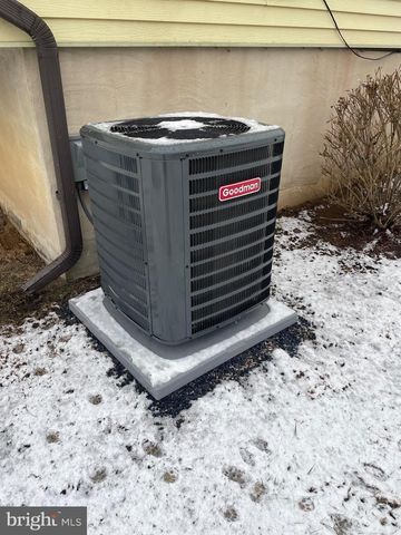 105 MICHELE DR, Reading, PA 19606