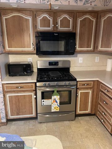 105 MICHELE DR, Reading, PA 19606