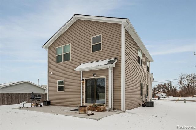 28855 Anchor Drive, Chesterfield, MI 48047