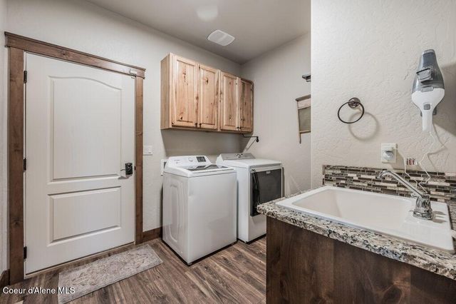 10691 N Murcia Ln, Hayden, ID 83835