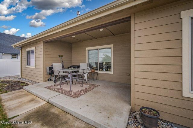 10691 N Murcia Ln, Hayden, ID 83835