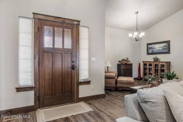 10691 N Murcia Ln, Hayden, ID 83835