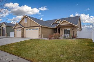 10691 N Murcia Ln, Hayden, ID 83835