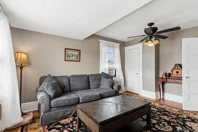 49 Clinton Avenue, Huntington, NY 11743