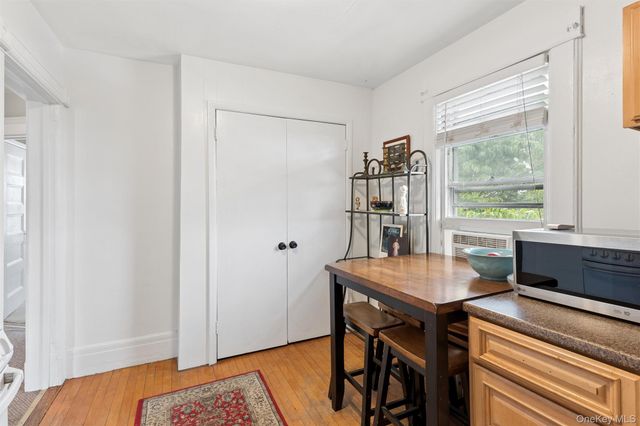 49 Clinton Avenue, Huntington, NY 11743