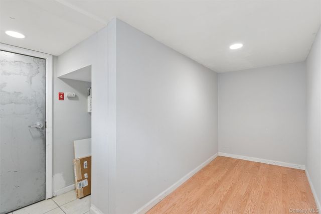 49 Clinton Avenue, Huntington, NY 11743