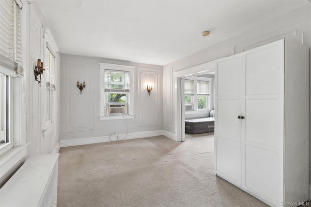 49 Clinton Avenue, Huntington, NY 11743
