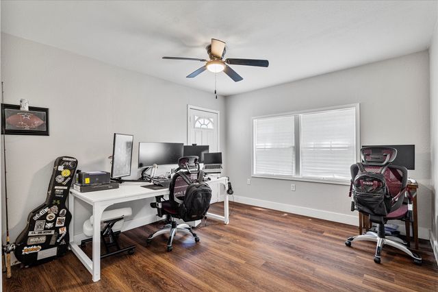 25 W Parnell Street, Denison, TX 75020