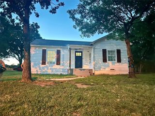 25 W Parnell Street, Denison, TX 75020