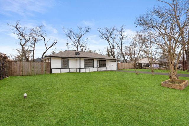 7938 Snowden Street, Houston, TX 77028