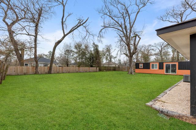 7938 Snowden Street, Houston, TX 77028