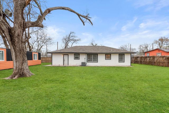 7938 Snowden Street, Houston, TX 77028