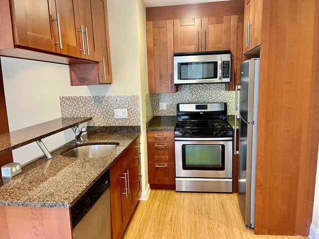 276 W. Elm 1B, Brockton, MA 02301