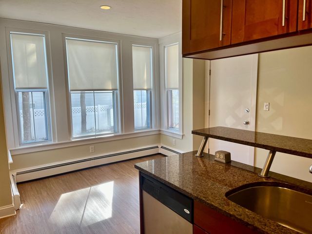 276 W. Elm 1B, Brockton, MA 02301