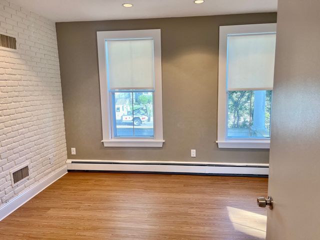 276 W. Elm 1B, Brockton, MA 02301