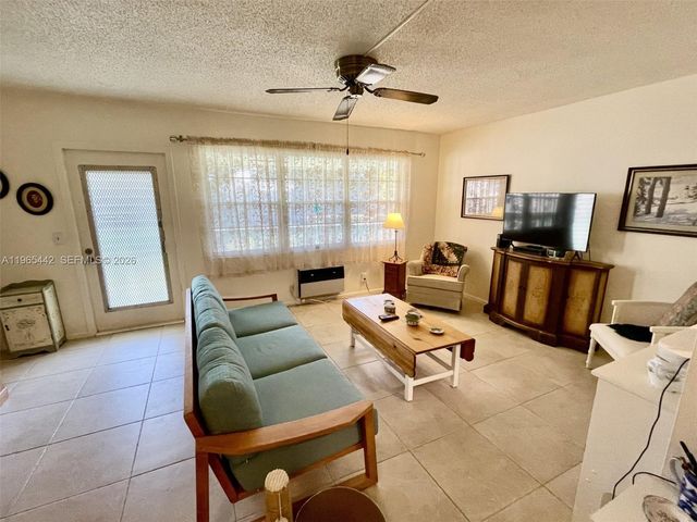 118 E Upminster E 118, Deerfield Beach, FL 33442