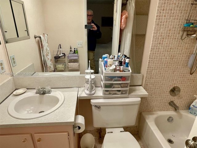 118 E Upminster E 118, Deerfield Beach, FL 33442