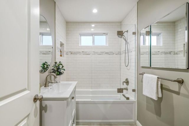 380 San Carlos Avenue, Redwood City, CA 94061