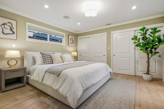 380 San Carlos Avenue, Redwood City, CA 94061