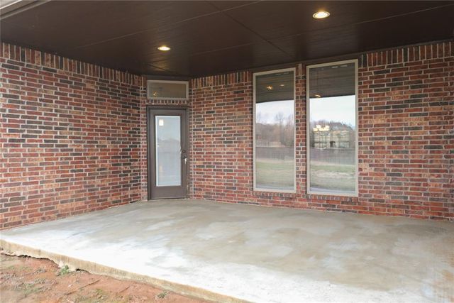 1663 NW 35th Terrace, Newcastle, OK 73065