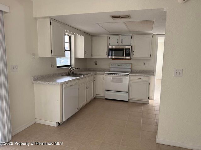 8991 Lismore Court, Weeki Wachee, FL 34613