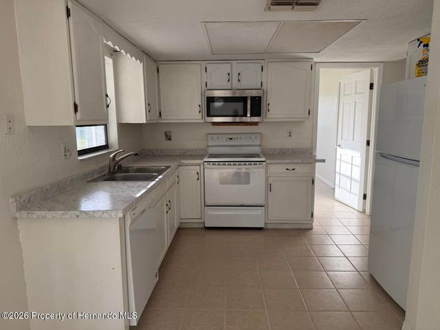 8991 Lismore Court, Weeki Wachee, FL 34613