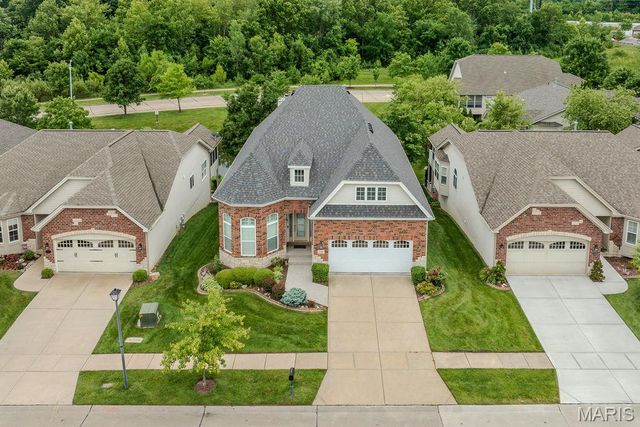 14 Burgundy Place Drive, Dardenne Prairie, MO 63368