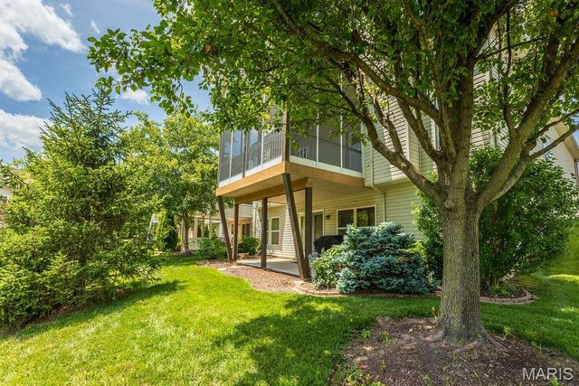 14 Burgundy Place Drive, Dardenne Prairie, MO 63368