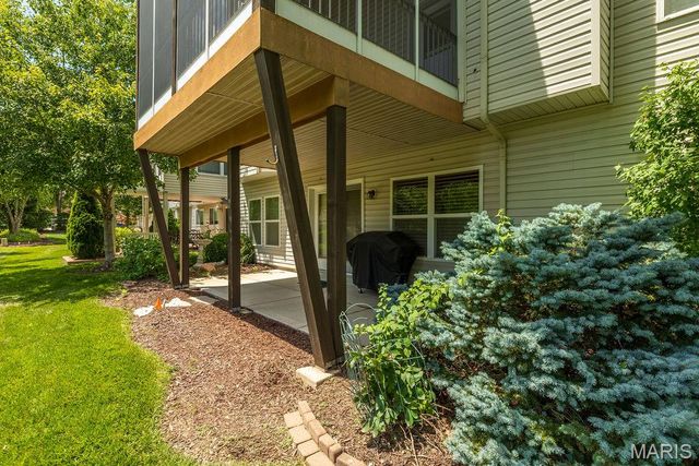 14 Burgundy Place Drive, Dardenne Prairie, MO 63368