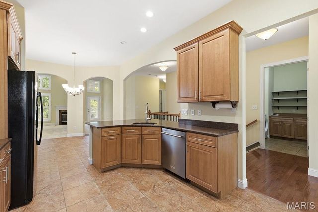 14 Burgundy Place Drive, Dardenne Prairie, MO 63368