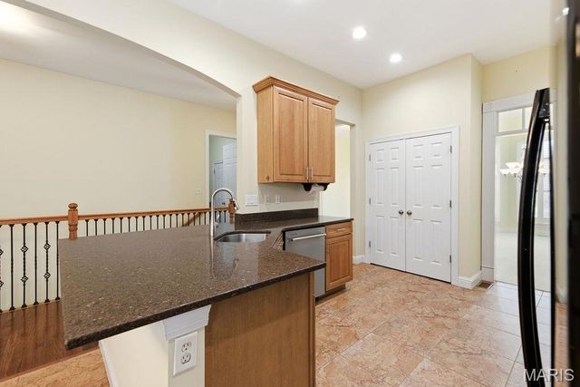 14 Burgundy Place Drive, Dardenne Prairie, MO 63368