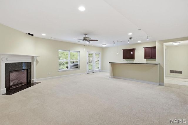 14 Burgundy Place Drive, Dardenne Prairie, MO 63368