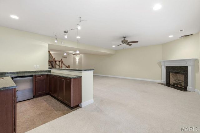 14 Burgundy Place Drive, Dardenne Prairie, MO 63368
