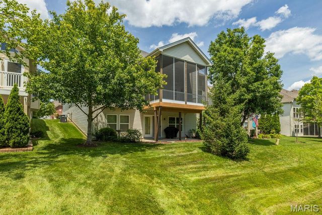 14 Burgundy Place Drive, Dardenne Prairie, MO 63368