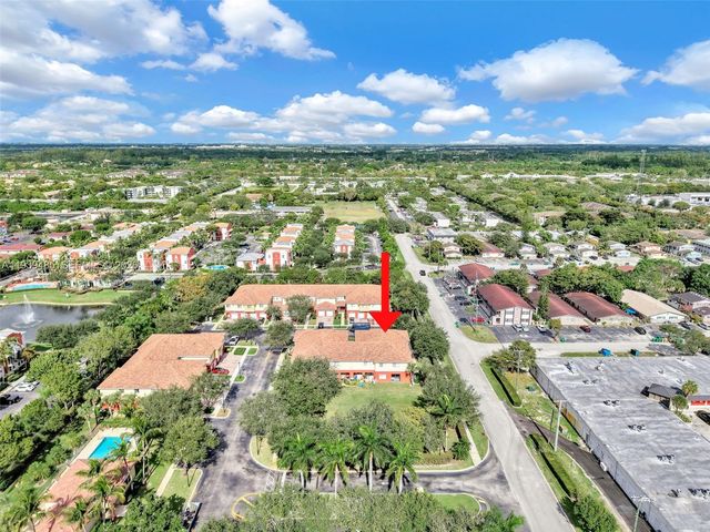 3340 Palomino Dr 222-2, Davie, FL 33024
