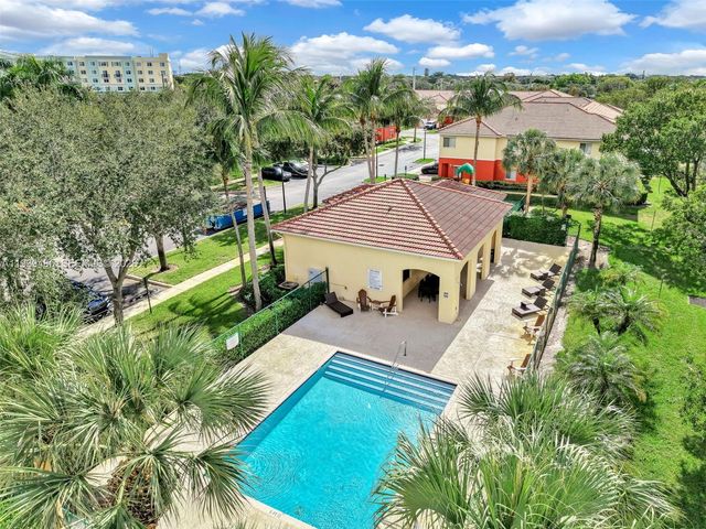3340 Palomino Dr 222-2, Davie, FL 33024