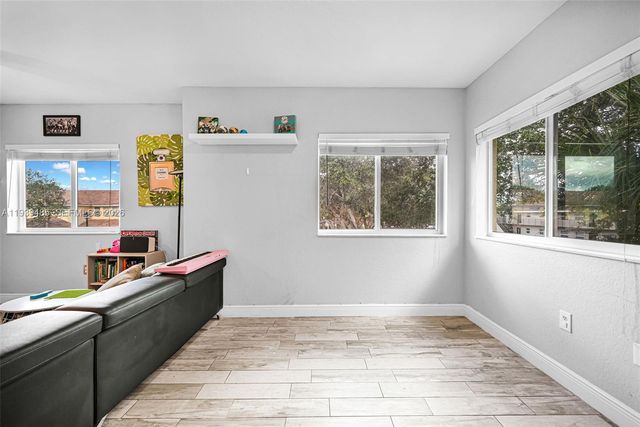 3340 Palomino Dr 222-2, Davie, FL 33024