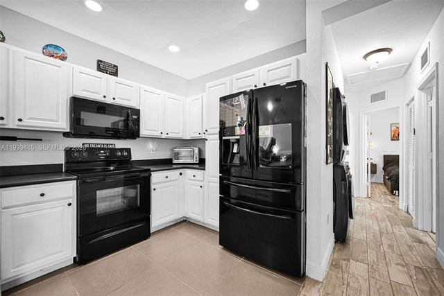 3340 Palomino Dr 222-2, Davie, FL 33024