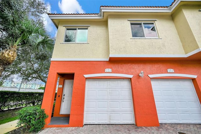 3340 Palomino Dr 222-2, Davie, FL 33024