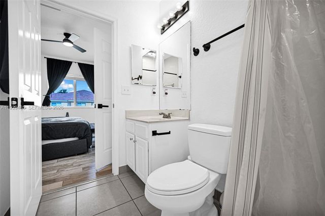 3340 Palomino Dr 222-2, Davie, FL 33024