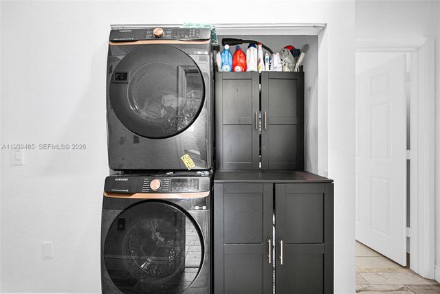 3340 Palomino Dr 222-2, Davie, FL 33024