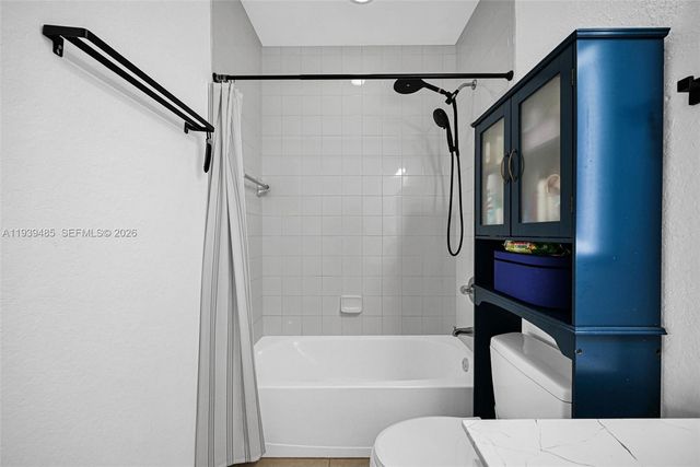 3340 Palomino Dr 222-2, Davie, FL 33024