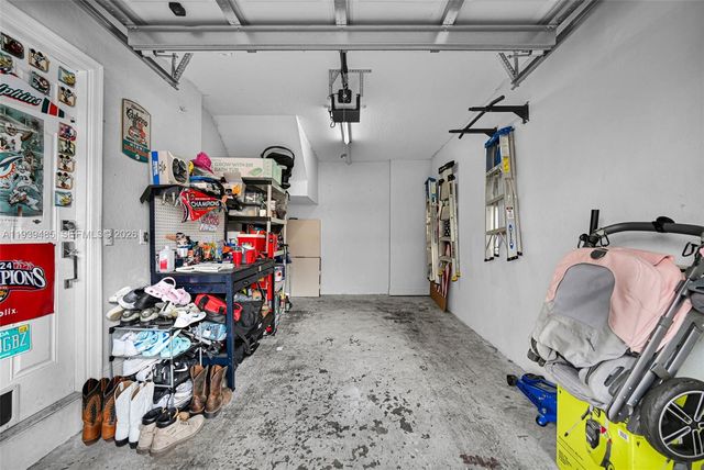 3340 Palomino Dr 222-2, Davie, FL 33024