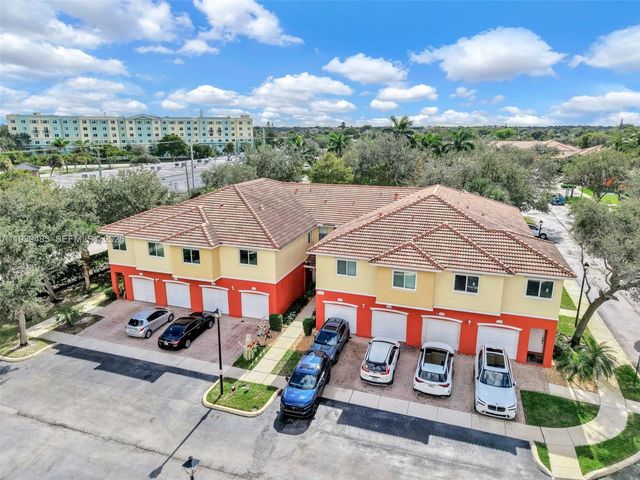 3340 Palomino Dr 222-2, Davie, FL 33024