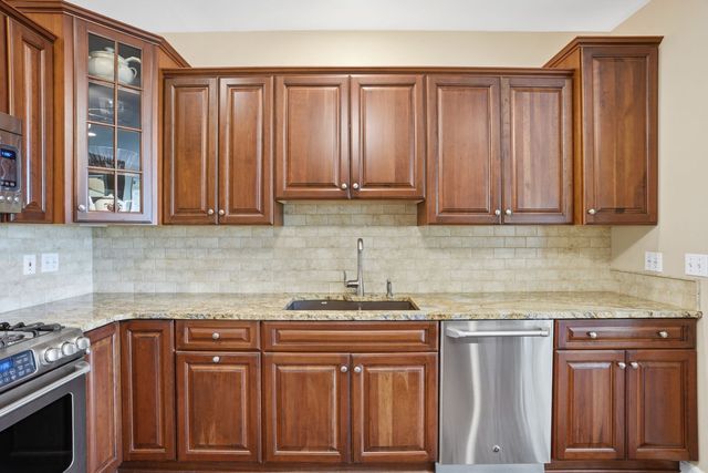 109 Sebago Lake DRIVE, Ohio Twp, PA 15143